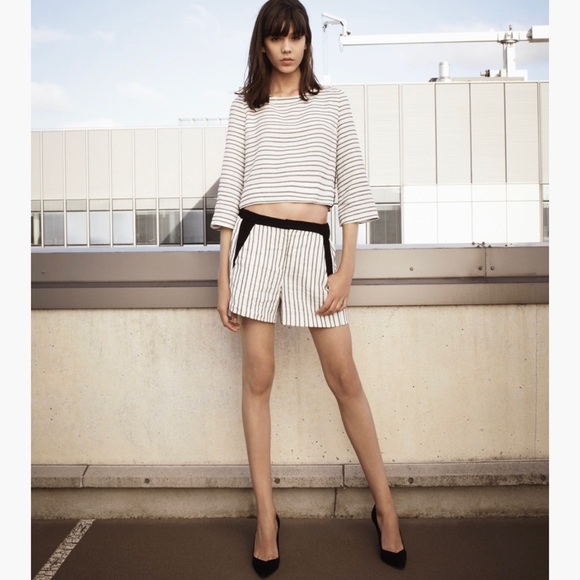 Maje Fer Crepe Trimmed Striped shorts black white stripes - Picture 2 of 16